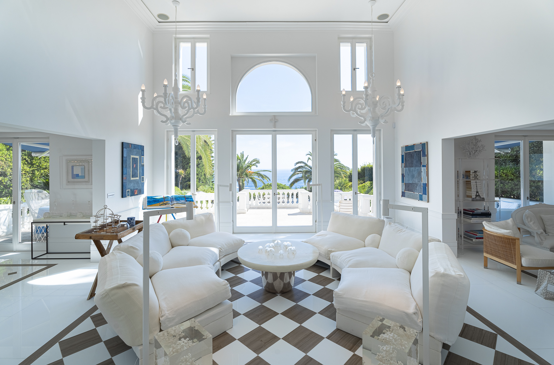 Waterfront Villa — photo 3
